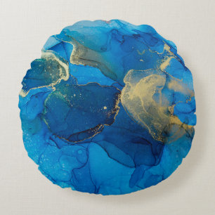 Abstract blauw en goudfragment van kleurrijke rugg rond kussen