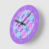 Abstract blauw paars sneeuwvlokpatroon met rand ronde klok (Hoek)