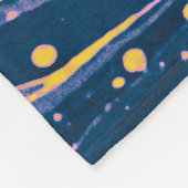 ABSTRACT BLAUWE MARBLED PAPIER MET GOUDE SPLASHEDE FLEECE DEKEN (Hoek)