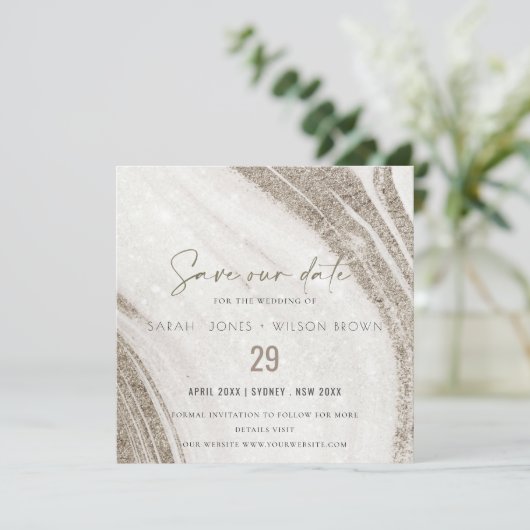 Abstract Bleek goudmarmer Agate Wedding Save The Date (Staand voorkant)