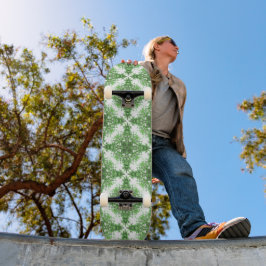 Abstract bloemmotief in zwart & groen op wit persoonlijk skateboard