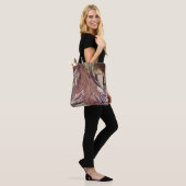 Abstract Bruin Bloemmotief 2 Tote Bag (Op model)