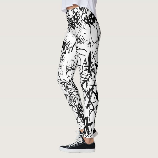 Abstract collage zwarte en witte graffiti leggings (Links)