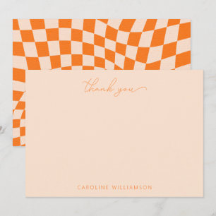 Abstract dambordpatroon met oranje blos en eigen n bedankkaart
