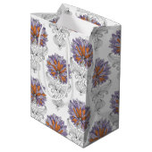 Abstract Doodle Art Style Flowers Purple Orange Medium Cadeauzakje (Achterkant Gekanteld)