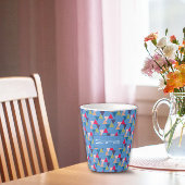 Abstract driehoekspatroon, blauw latte mok