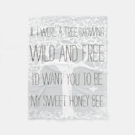 Abstract driehoekspatroon in vrije en onbewerkte v fleece deken