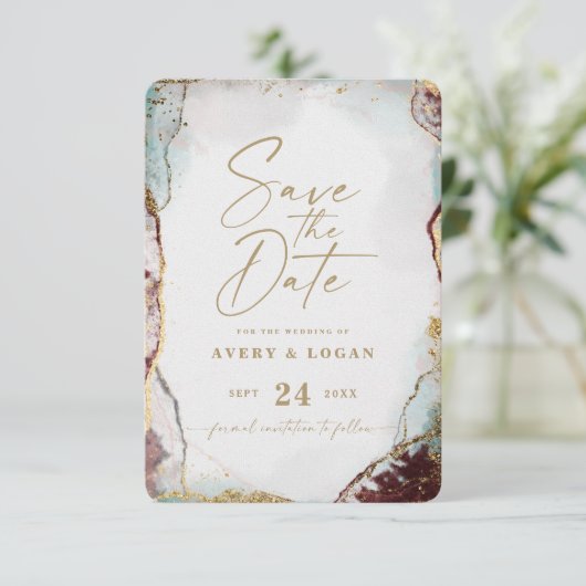 Abstract Etheral Wine Red & Gold Winter Weddenscha Save The Date (Staand voorkant)