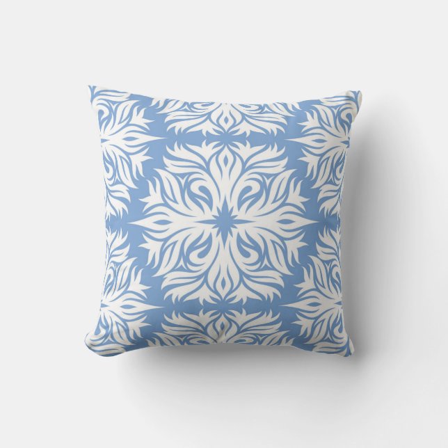 Abstract Floral Pattern in Periwinkle Blue Kussen (Voorkant)