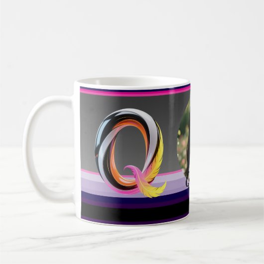 Abstract Fluid Letter Q Neon Feather Koffiemok (Links)