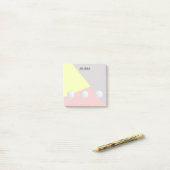 abstract gekleurde golfbalpastelkleuren post-it® notes (Op bureau)