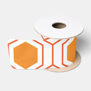 Abstract geometrical pattern in oranje and satijnen lint