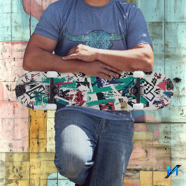 Abstract geometrisch met opvallende graffiti-eleme persoonlijk skateboard