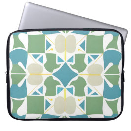 Abstract Geometrisch Patroon in Groen en Blauw Laptop Sleeve