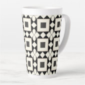Abstract geometrisch patroon met retro tonen latte mok (Rechterhoek)