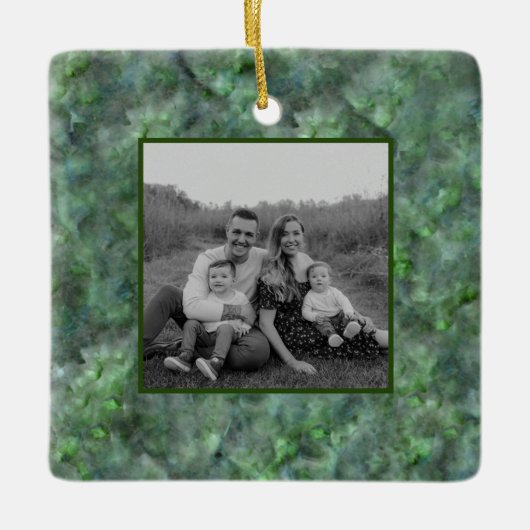 Abstract groen vizierkleurig granietpatroon met kw keramisch ornament (Voorkant)