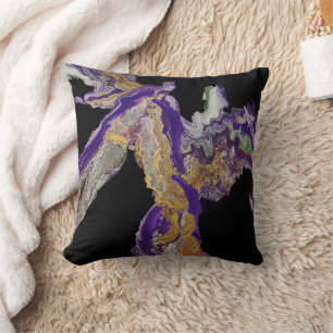 Abstract in Paarse - Fluid Acrylic Design op een Kussen