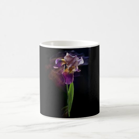 Abstract Iris Flower – Elegant Floral Art Koffiemok (Center)