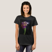 Abstract Iris Flower – Elegant Floral Art T-shirt (Voorkant volledig)