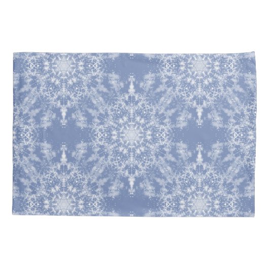 Abstract Lacy Fractal Snowflake Pattern op Blue Kussensloop (Achterkant)