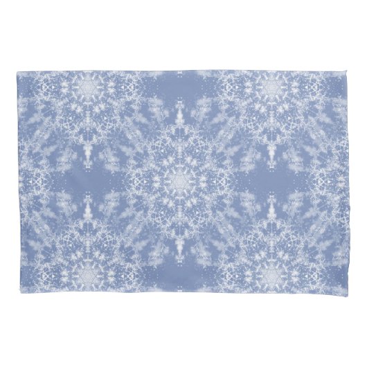 Abstract Lacy Fractal Snowflake Pattern op Blue Kussensloop (Voorkant)