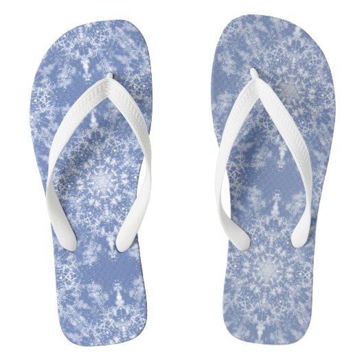 Abstract Lacy Fractal Snowflake Pattern op Blue Teenslippers (Voetbed)