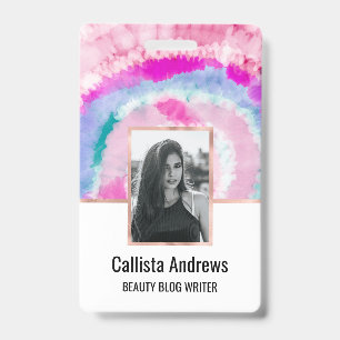Abstract Modern Meisjesachtig Roze Witte Tie Dye V Badge
