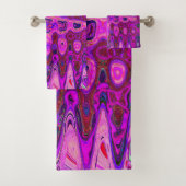 Abstract Mozaïek Roze en Paarse Wavy Retro Bad Handdoek (Insitu)