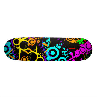 Abstract neon splaatstmodern skateboard