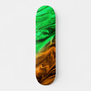 Abstract ondoordacht patroon in oranje groen persoonlijk skateboard