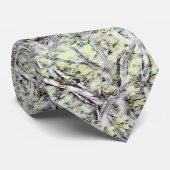 Abstract ontwerp in een licht groen stropdas (Opgerold)