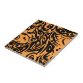 Abstract ontwerp met zwarte tribaal op Oranje Tegeltje (Zijkant)