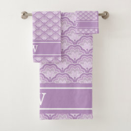 Abstract paars bloempatroon met monogram initiaal bad handdoek