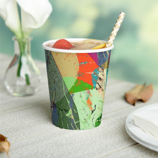 Abstract. Papieren Bekers (Insitu)