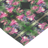 Abstract patroon roze Columbine Flowers Tafelkleed (Gekanteld)