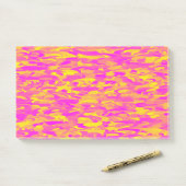 Abstract patroon roze geel oranje post-it® notes (Op bureau)
