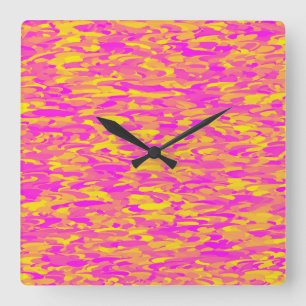 Abstract patroon roze geel oranje vierkante klok