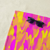 Abstract Patroon Roze Geel Sinaasappel Strandlaken (In situ)