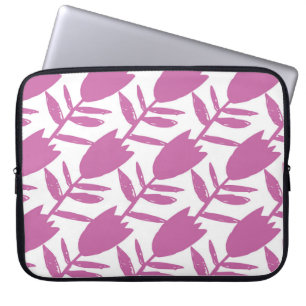 Abstract pink bluebell flowers seamless pattern on laptop sleeve