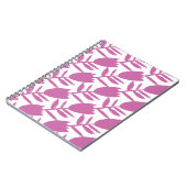 Abstract pink bluebell flowers seamless pattern on notitieboek (Linkerzijde)