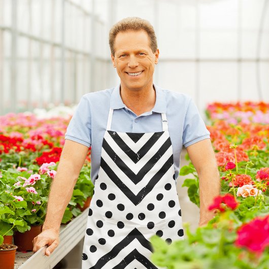 Abstract Polka Schort