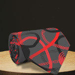 Abstract rood zwart grijs penseelstreken stropdas<br><div class="desc">Deze stropdas is een mix van elegantie en moderniteit. De basiskleur is een rijke, donkere tint, die dient als achtergrond voor de levendige rode en zwarte geometrische patronen die het verfraaien. Het ontwerp heeft cirkelvormige vormen die verweven zijn met hoekige lijnen, waardoor een boeiend visueel samenspel ontstaat. De hoekige lijnen...</div>