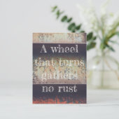 Abstract roodbruine roestroestvrij briefkaart (Staand voorkant)