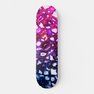 Abstract roze geodepatroon persoonlijk skateboard