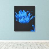 Abstract stromend blauw water Lily Lotus Canvas Afdruk (Insitu (Houten vloer))