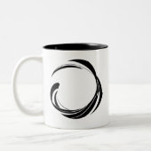Abstract Swirl Circle Design – curved ring artwork Tweekleurige Koffiemok (Links)