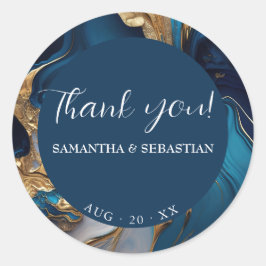 Abstract vloeibaar goud op blauw marmer ronde sticker