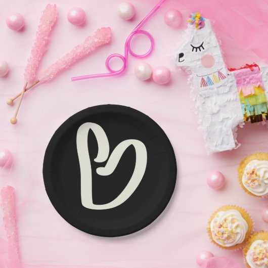 Abstract wit hart op zwart papieren bordje (Feest)