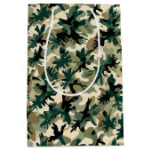 Abstract Woodland Camouflage Pattern Green and Tan Medium Cadeauzakje (Voorkant)