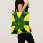 ABSTRACT YELLOW AND GREEN DRAWING. SAMER BRASIL. 3 TOTE BAG (Dichtbij)